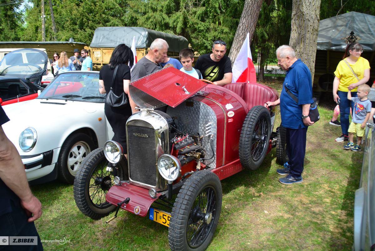 09