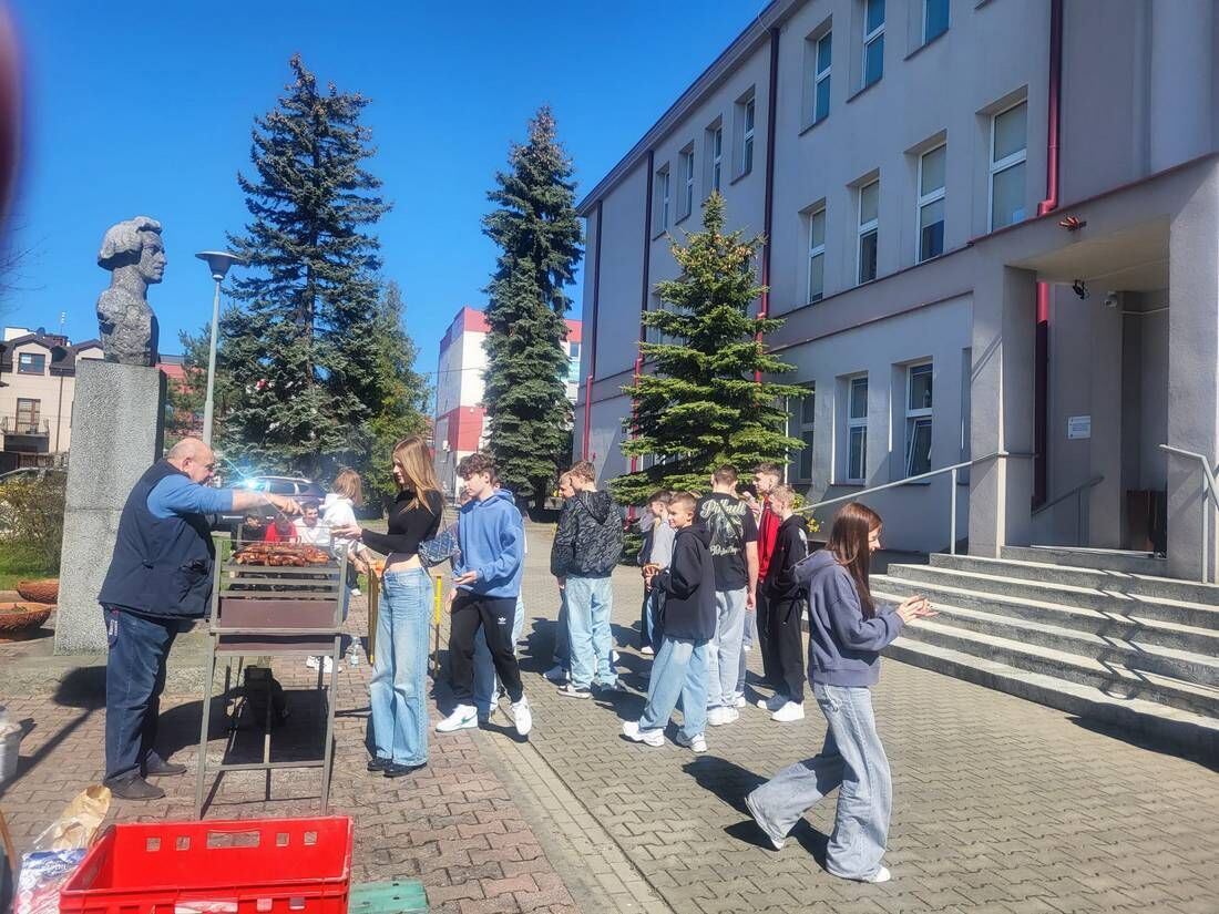 dzienotwartyerbel88