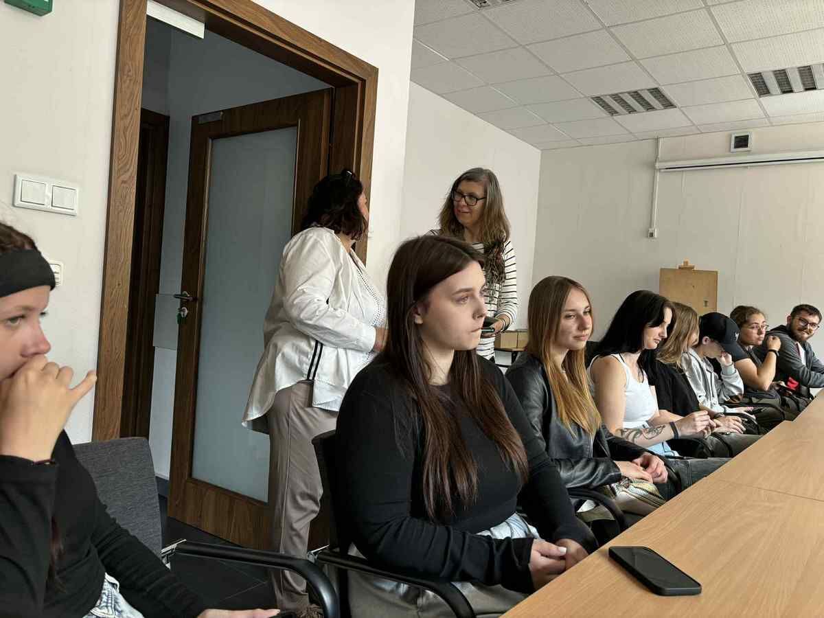 dzisuczenjutrostudent 09