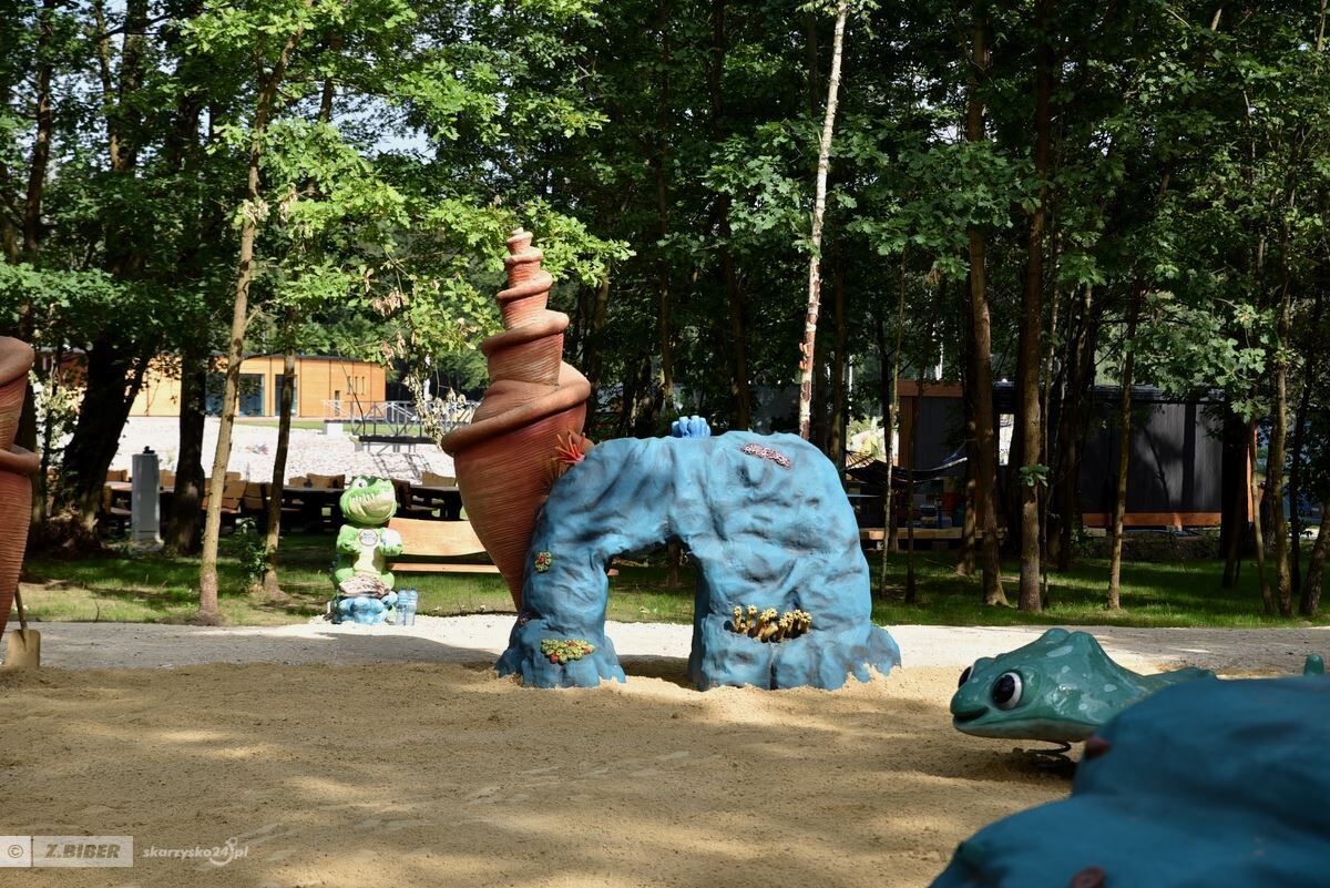 176