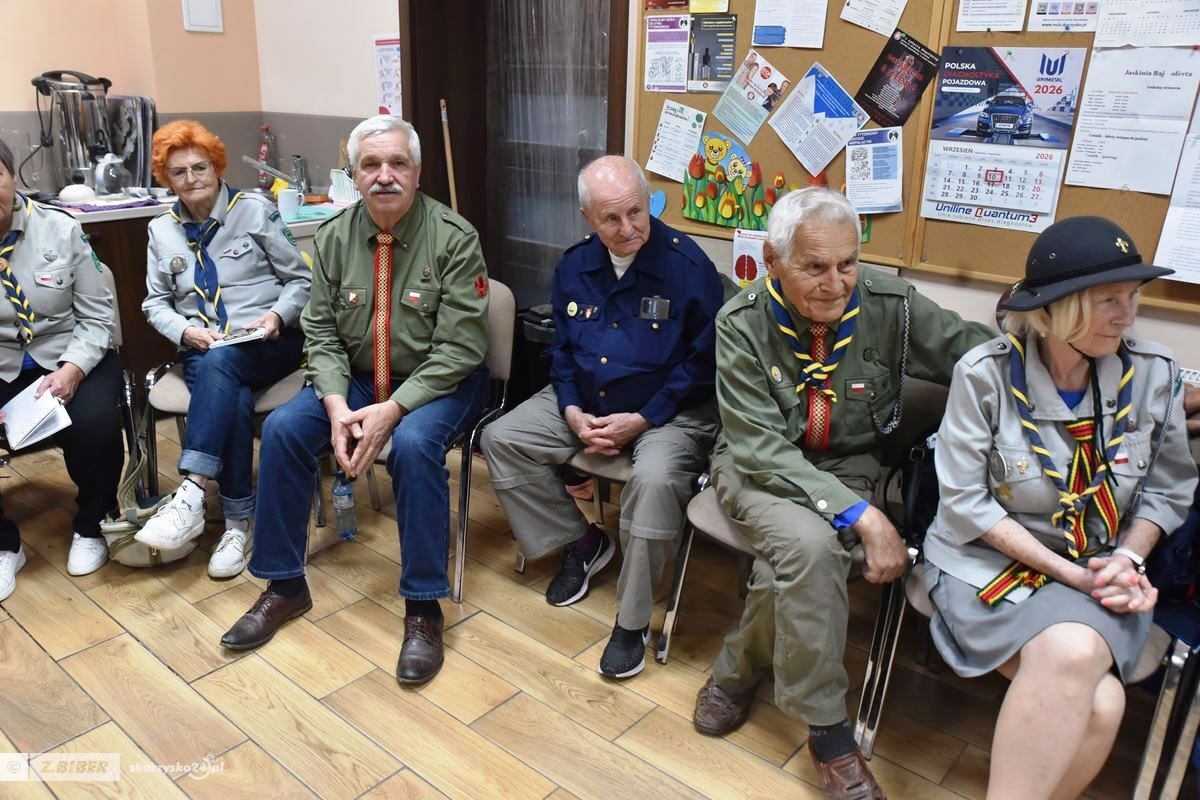 Śladami historii i pamięci. Harcerskie spotkanie Kręgów Seniorów w Skarżysku