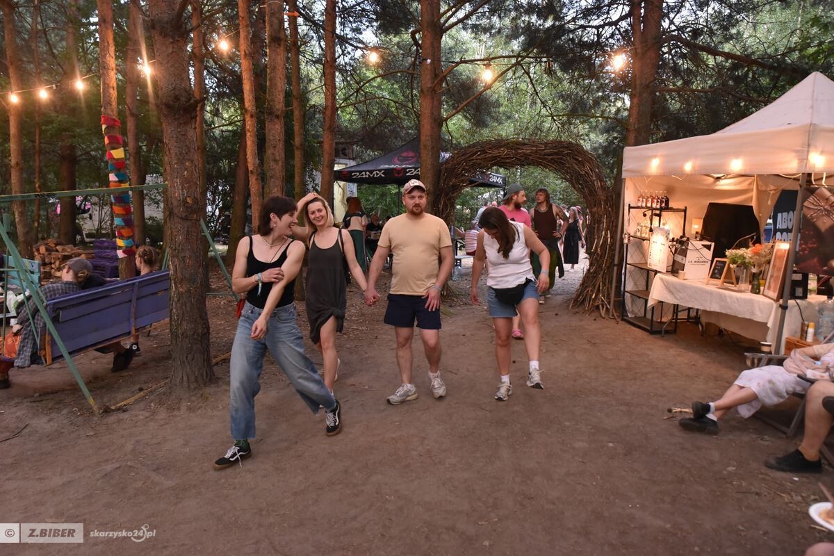 70 587e3