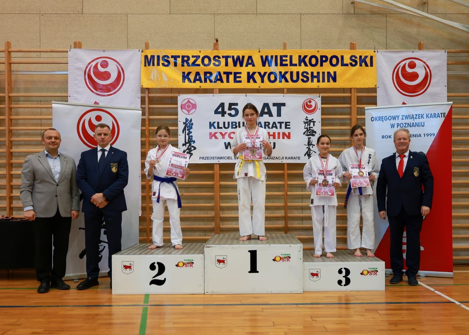 PHOTO 2026 04 18 16 04 39