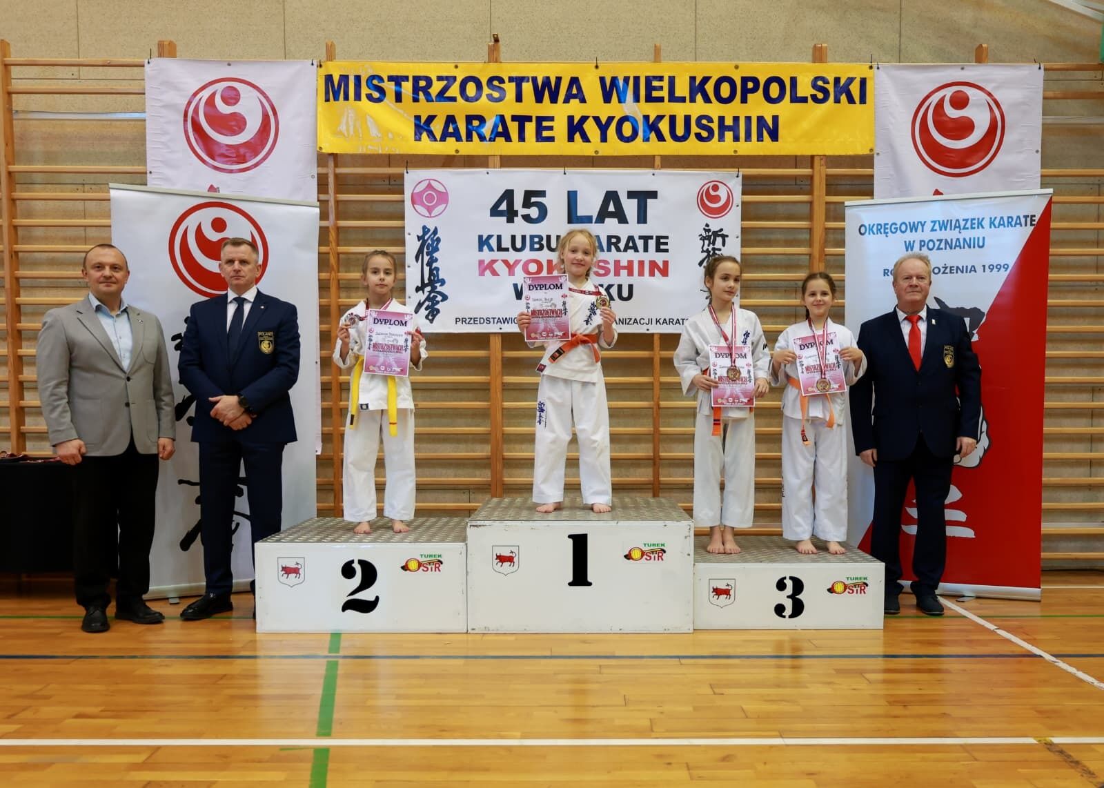 PHOTO 2026 04 18 16 04 51