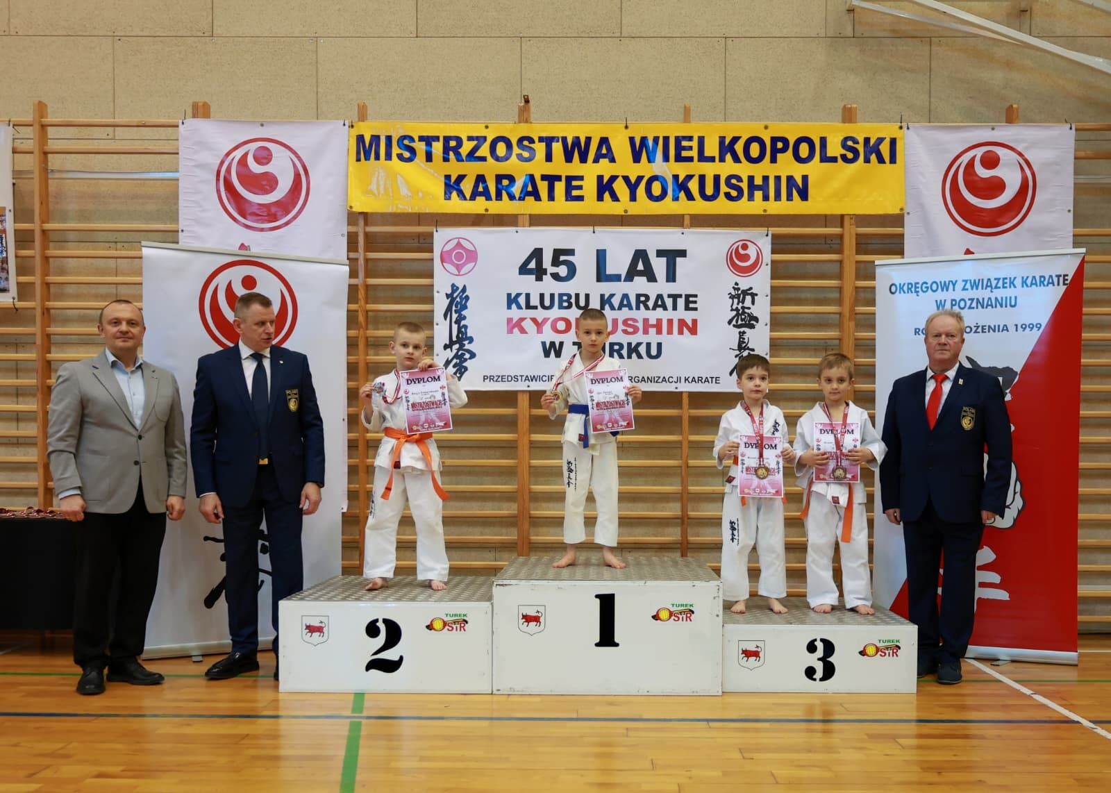 PHOTO 2026 04 18 16 06 18