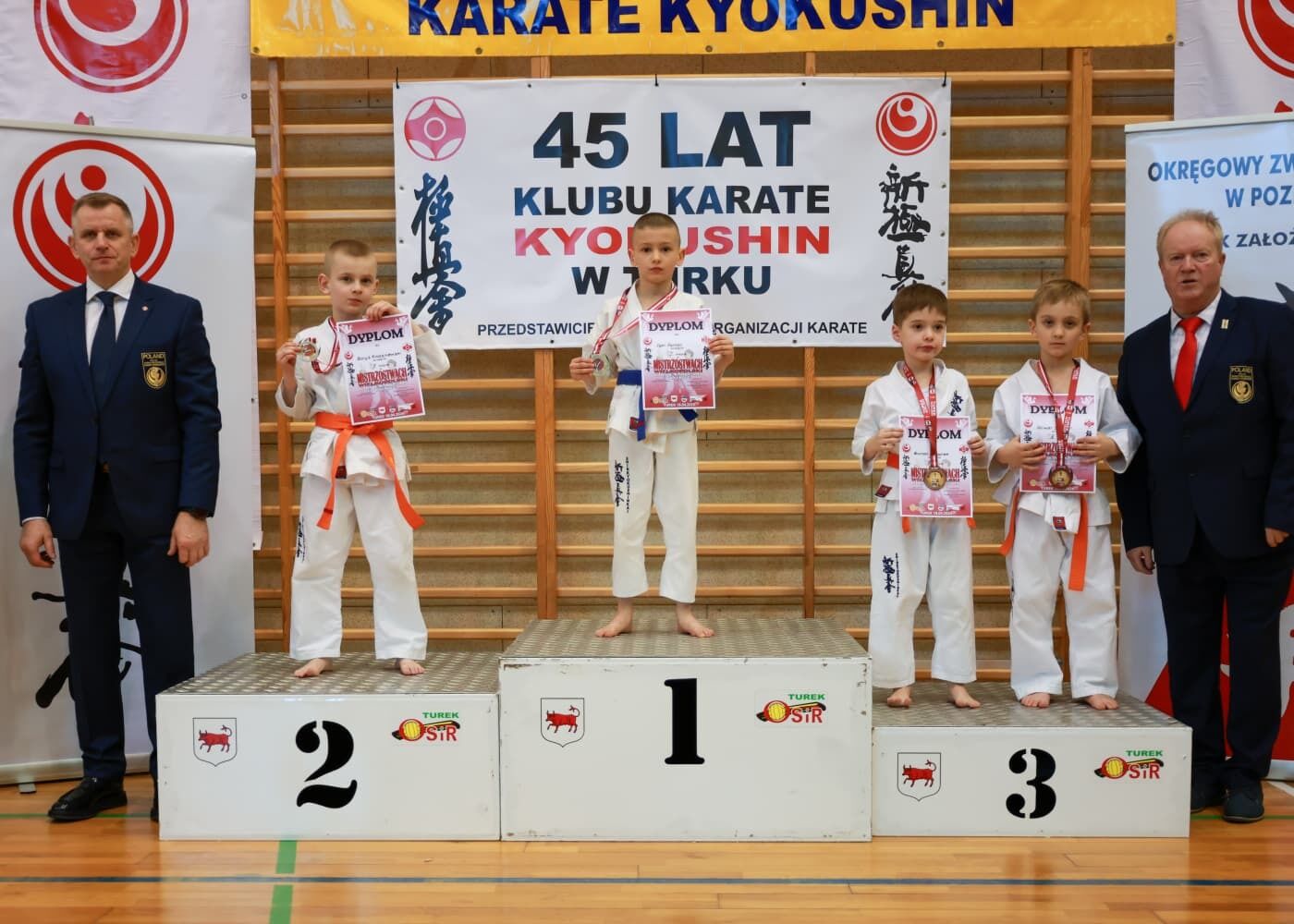 PHOTO 2026 04 18 16 06 18 2