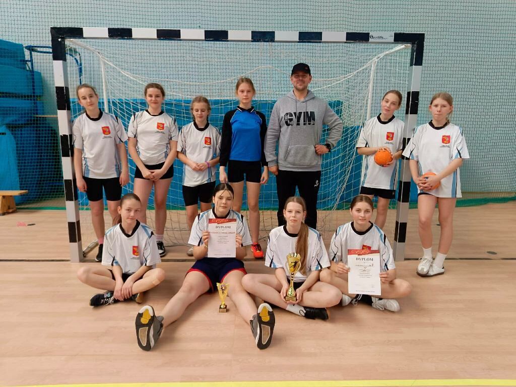 Mistrzostwa Skarżyska w mini piłce ręcznej dziewcząt – SP 7 najlepsza 