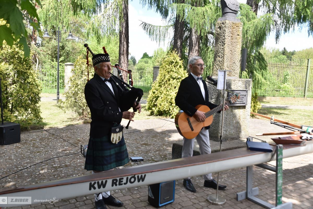 113