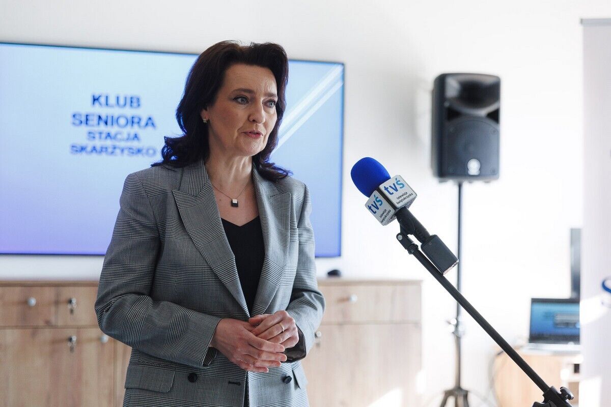 otwarcieklubuseniora00022